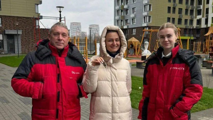 В Красногорске представители ЖК «Ильинойс» вручили жильцам ключи от первых квартир