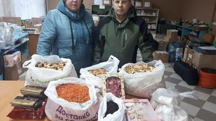 Жители Волоколамского округа отправили спальные мешки, рации и термобелье в зону СВО