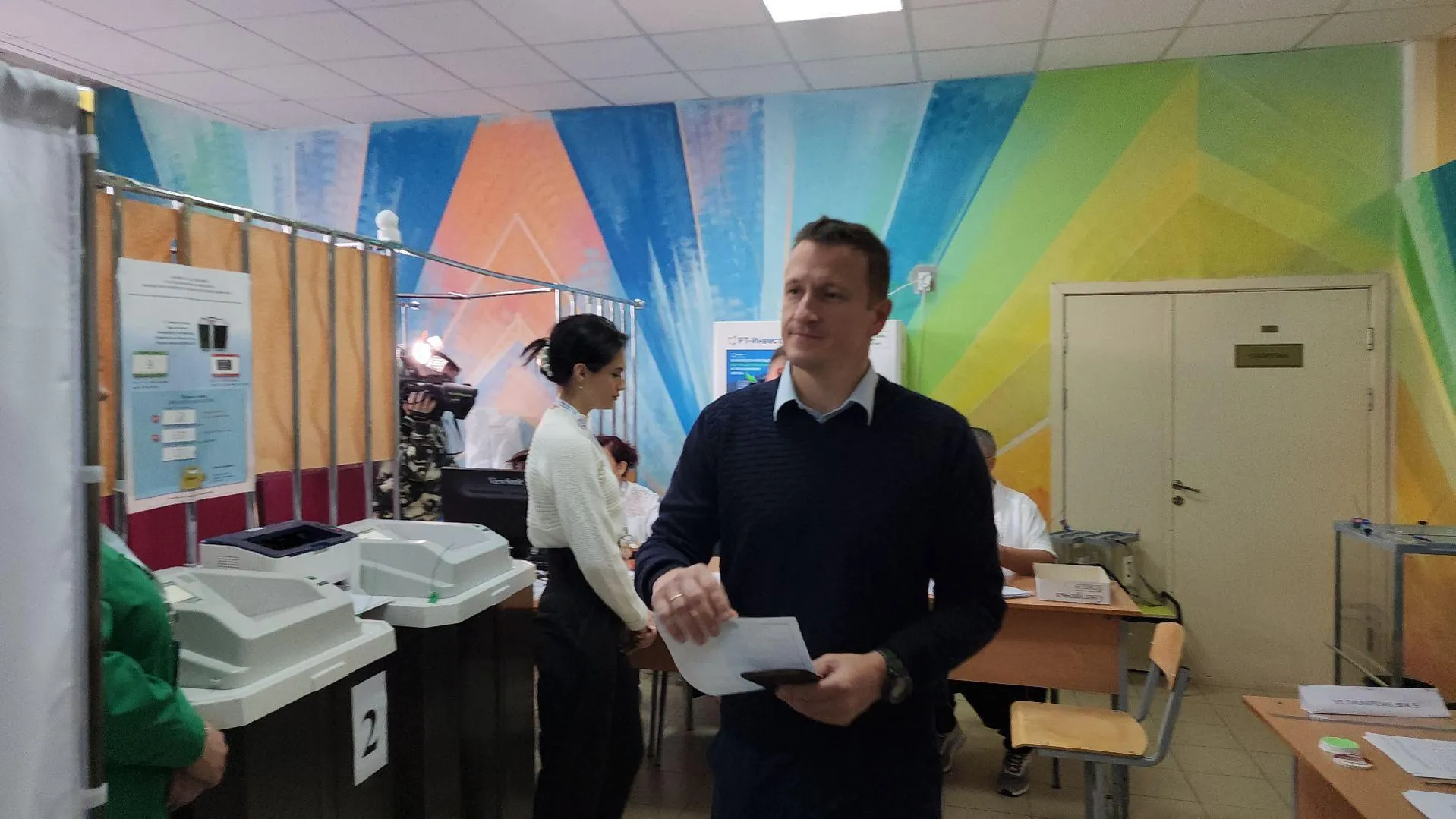 Космонавт Сергей Кудь‑Сверчков проголосовал на выборах губернатора Подмосковья