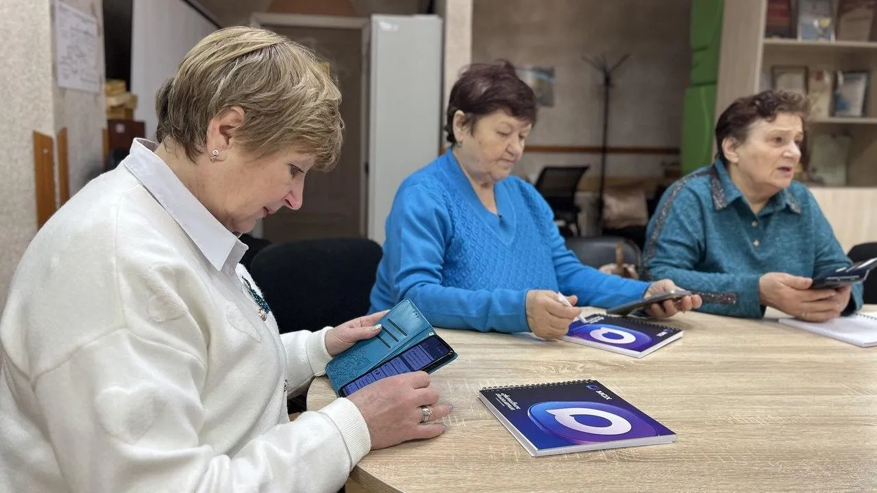 Каширские долголеты обучаются компьютерной грамотности