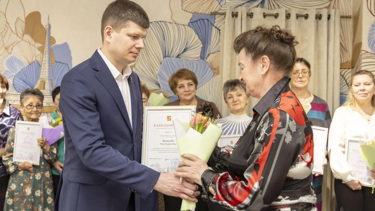 Глава Электростали встретился с волонтерами пункта «Электростальский тыл»