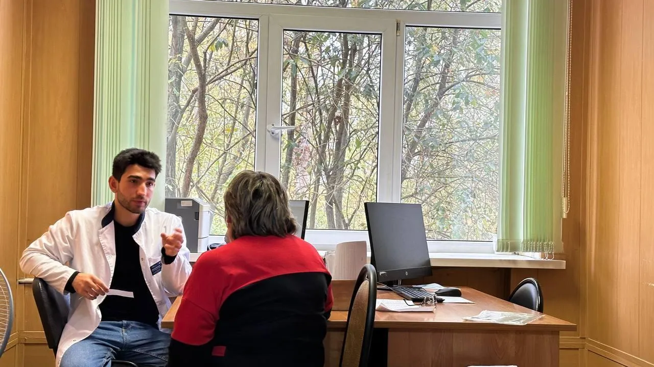 Два врача-терапевта приступили к работе в больнице Электростали