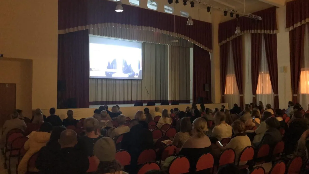 В Подольске родителям школьников показали фильм о вреде курения