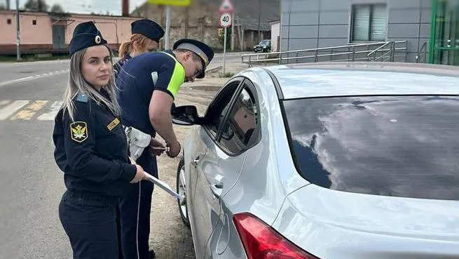Жительница Подмосковья оплатила задолженность в обмен на автомобиль