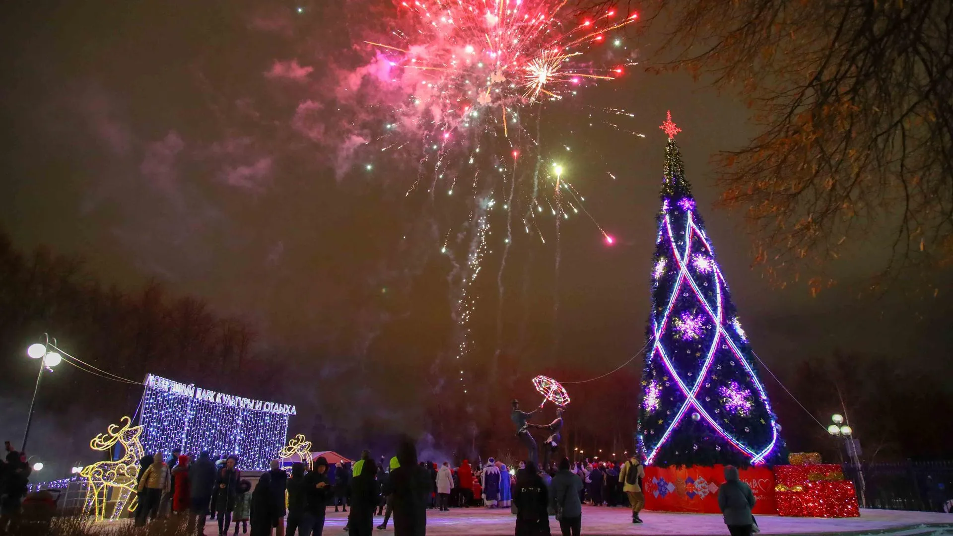 10 площадок для запуска салютов организовали в Люберцах