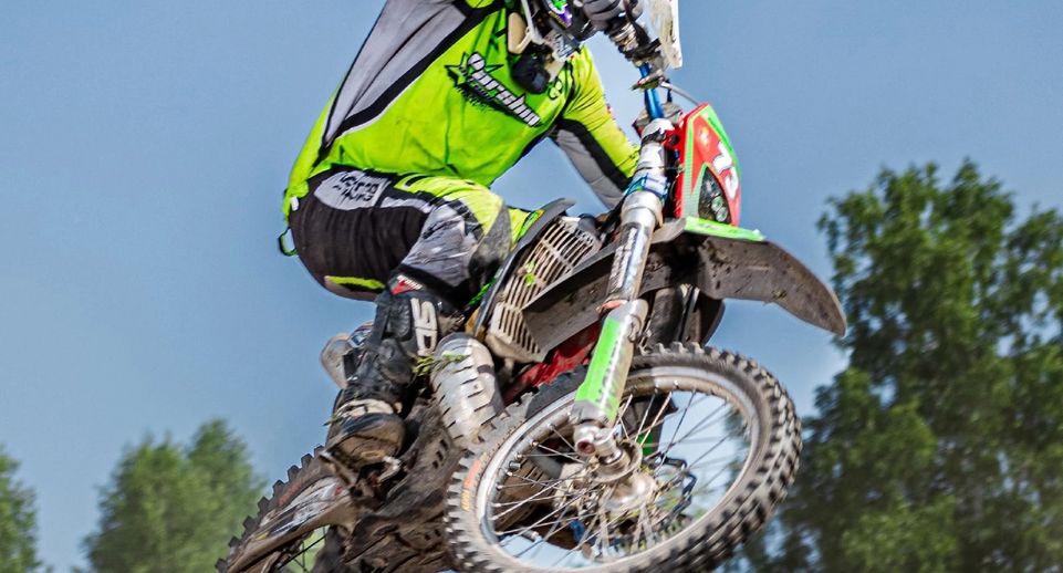 Подмосковный мотогонщик в 12-й раз стал чемпионом России