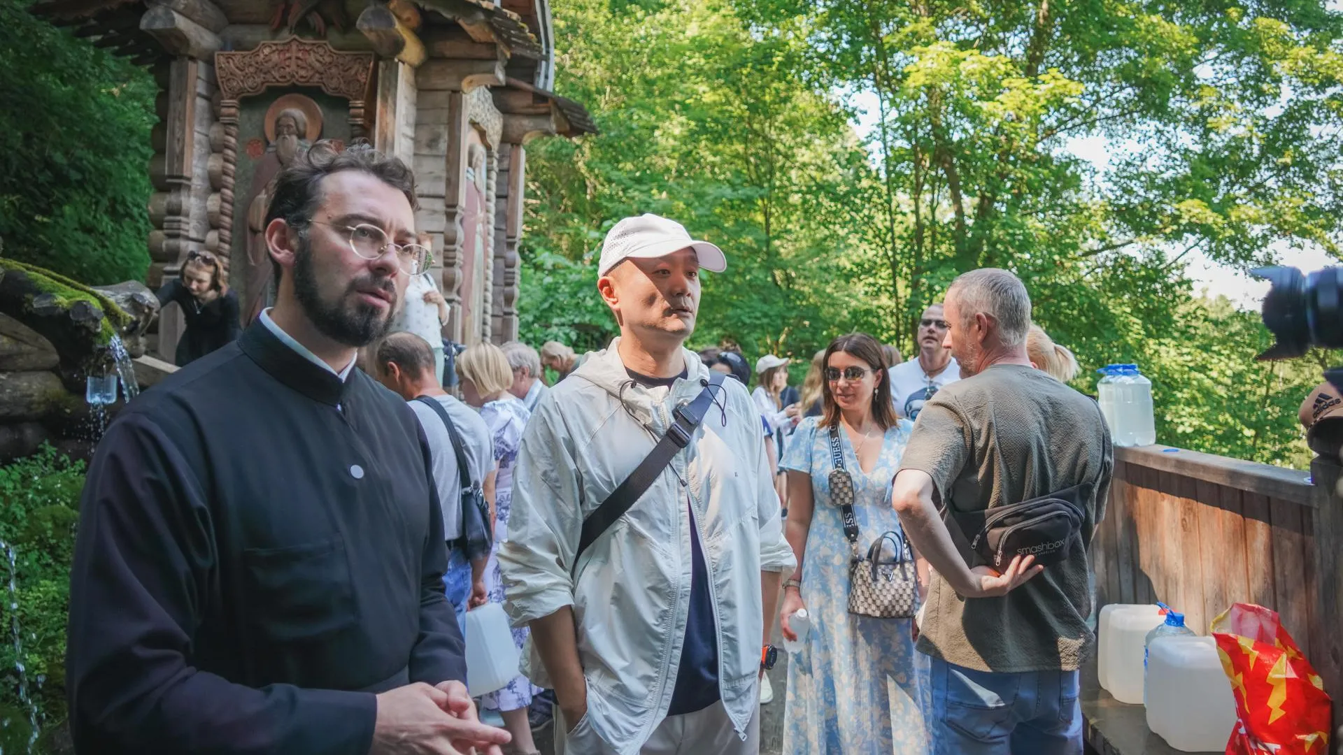Китайские блогеры посетили Сергиев Посад для съемок о городе
