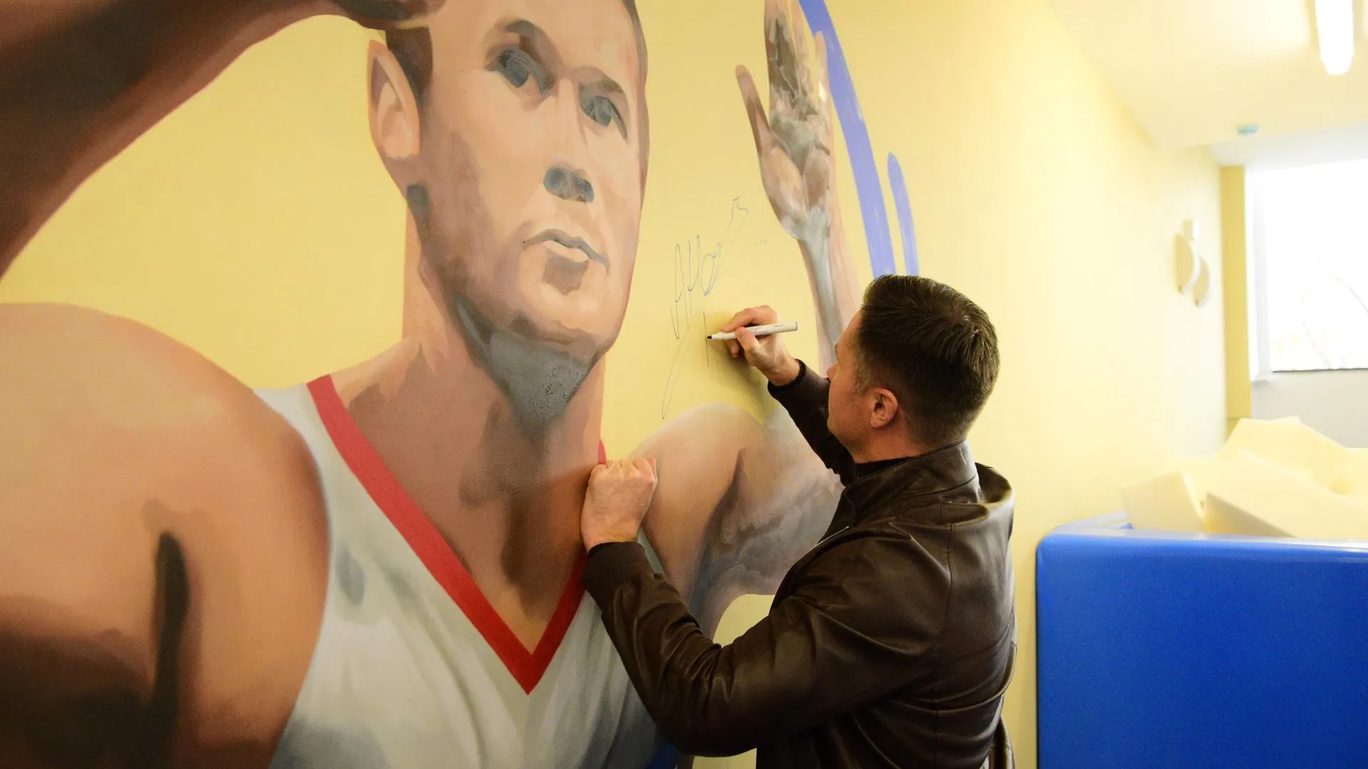 Изображение Алексея Немова появилось в спорткомплексе «Трудовые резервы» в Наро‑Фоминске