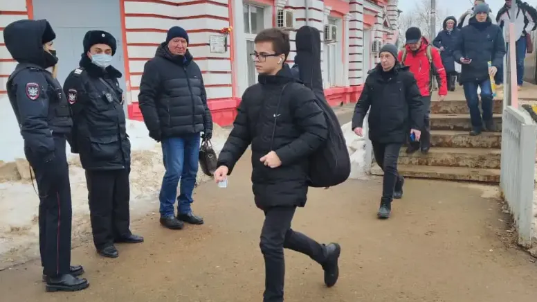 Одного нарушителя выявили в ходе рейда по безопасности на ж/д станции Дмитров