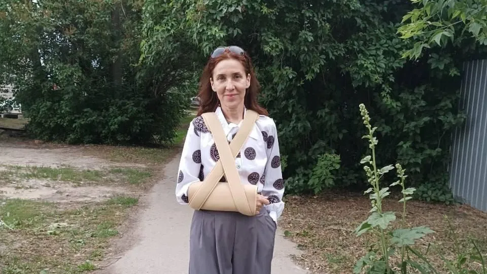 Сломали руку: экс-учительницу жестко задержали в Рязани, перепутав с закладчицей