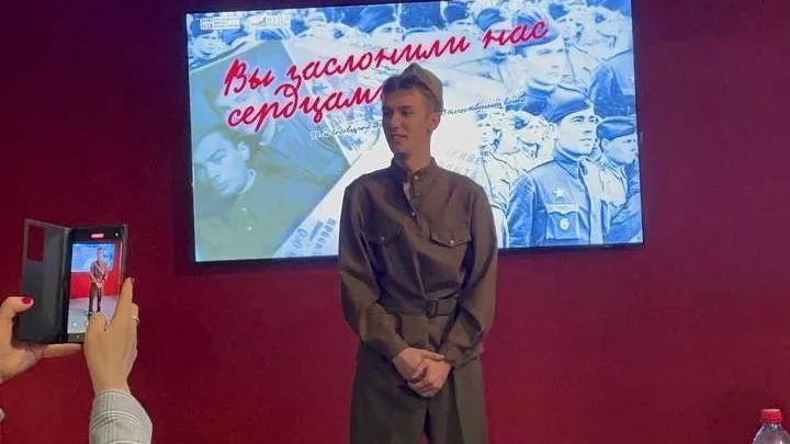 Всероссийский фестиваль-конкурс чтецов «Вы заслонили нас сердцами…»