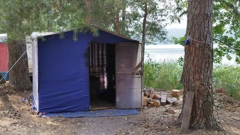 Незаконную походную баню и нарушения парковки авто ликвидировали в заказнике в Шатуре