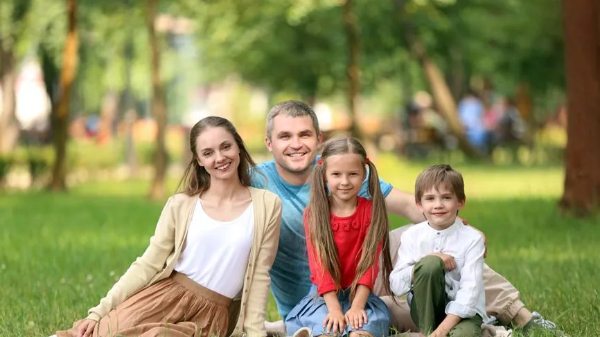 Стало известно, куда чаще всего едут отдыхать семьи с двумя детьми