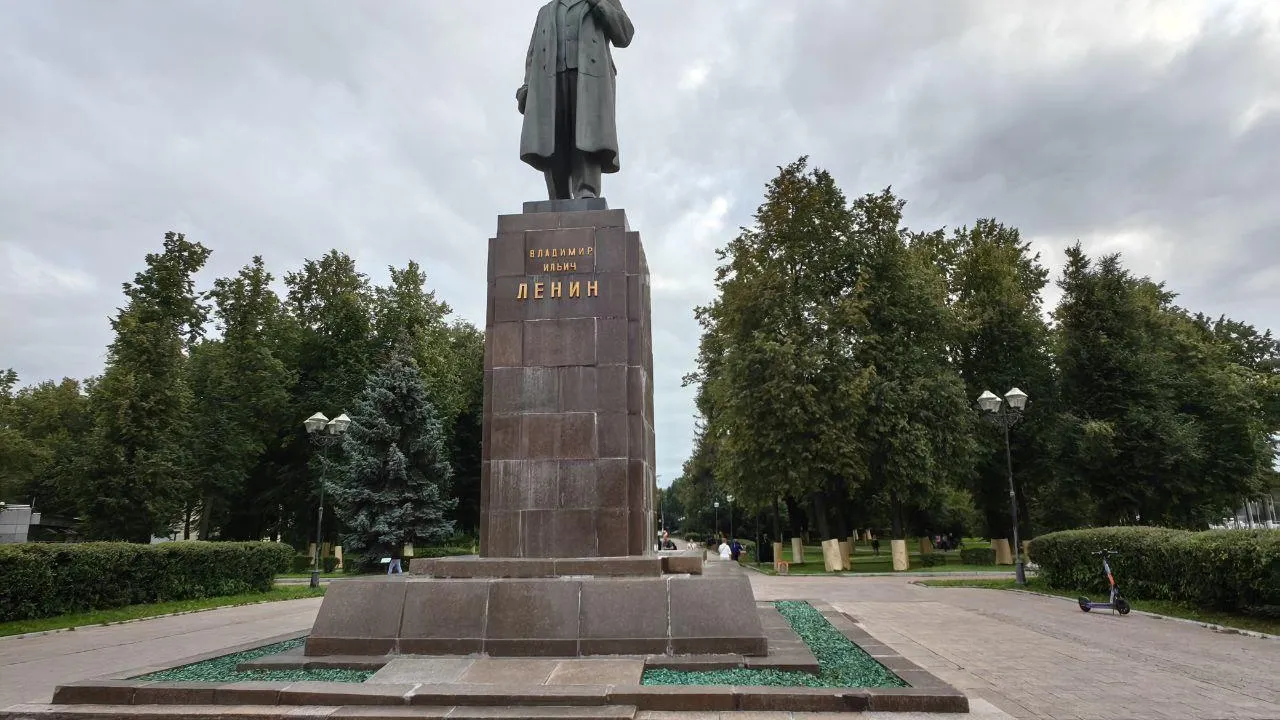 В Подольске стартовали работы по благоустройству сквера на площади Ленина