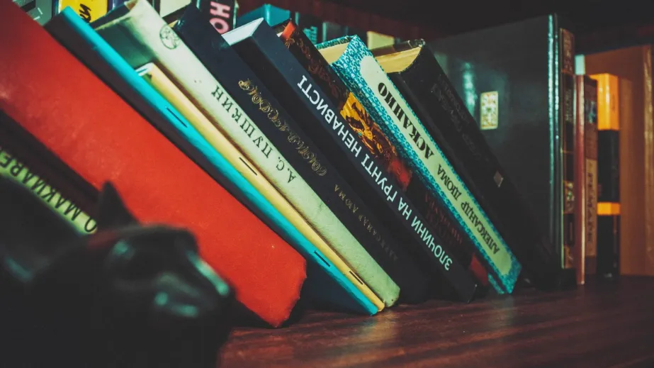 Посвященная Зощенко книжная выставка откроется в поселке Люберец в среду