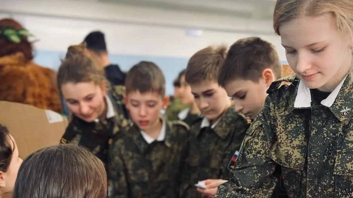 Школьники Люберец передадут детям Донбасса собранные на ярмарке средства