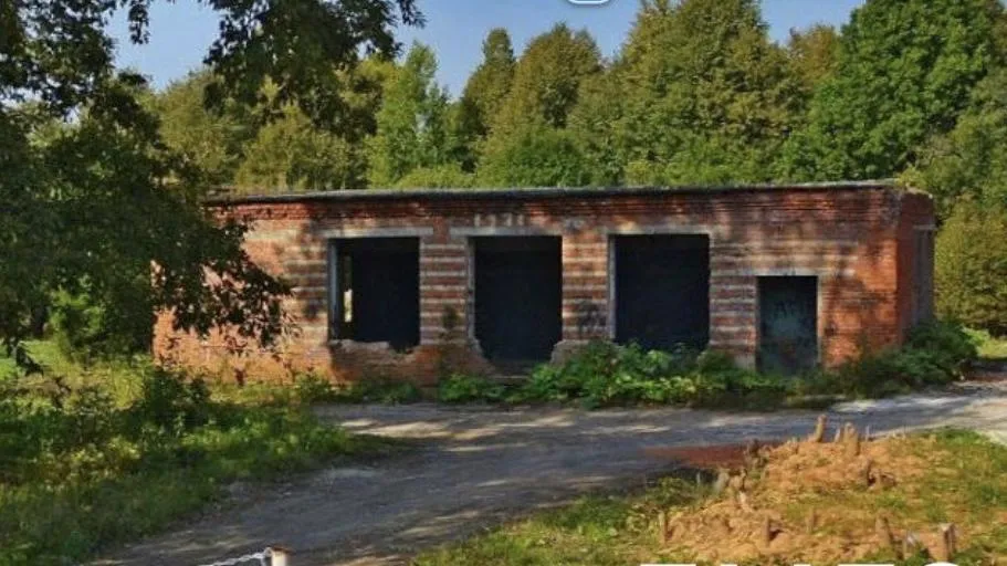 Аварийное здание деревенского клуба демонтировали в округе Клин
