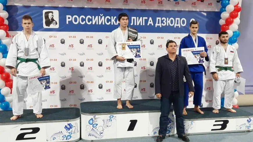 Спортсмены Котельников завоевали золотую и серебряную медали на соревнованиях лиги дзюдо