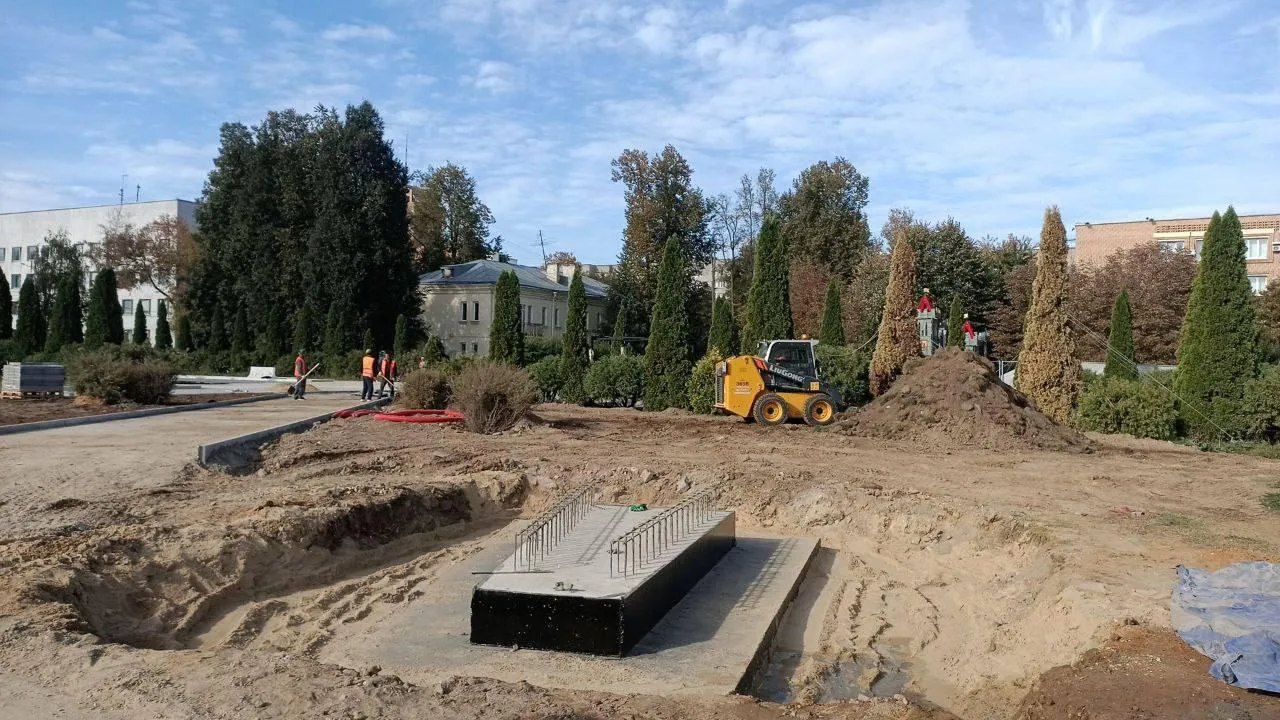 В Подольске подготовили площадь для установки стелы «Город трудовой доблести»