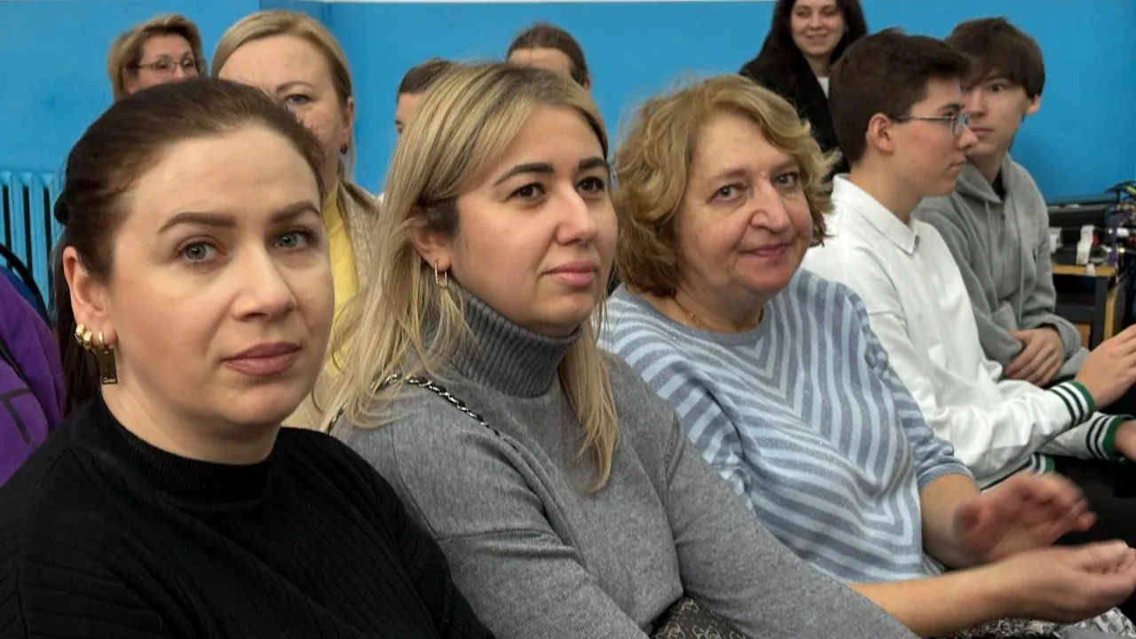 В Химках провели лекцию к дню признания ЛНР и ДНР