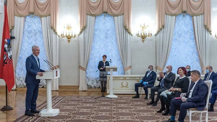 Собянин вручил государственные награды заслуженным москвичам