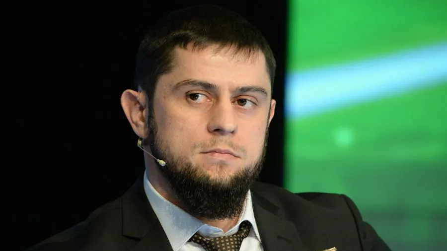 150 тыс человек вышли на шествие в поддержку выборов президента страны в Грозном