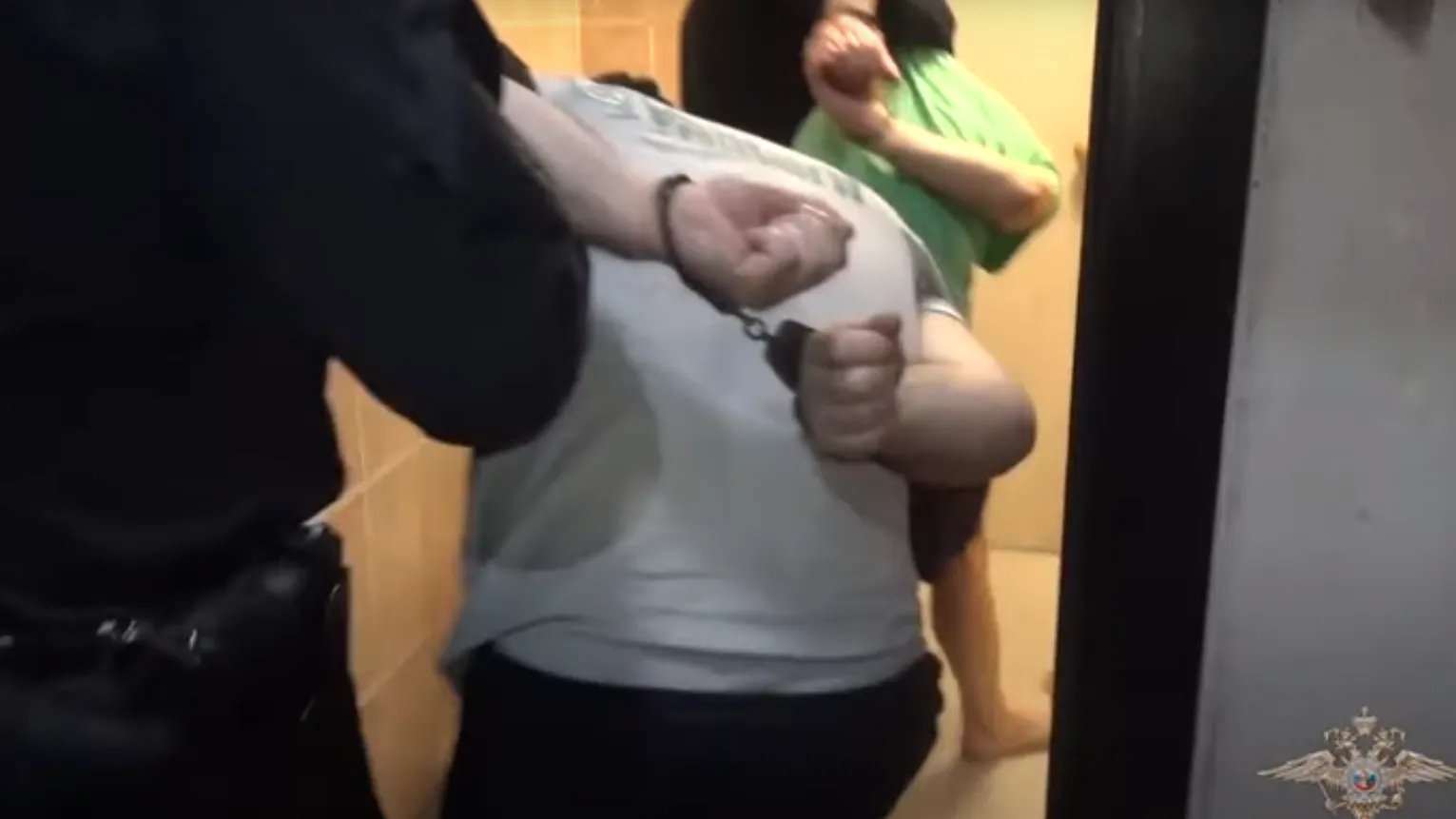 Опубликовано видео задержания двух сбежавших в Истре арестантов