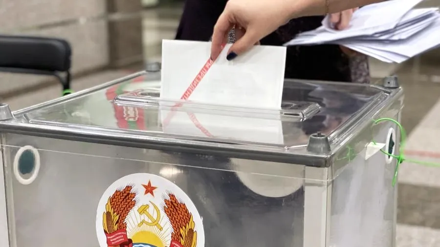 Доступ жителей Приднестровья к избирательным участкам в Молдавии временно закрыли