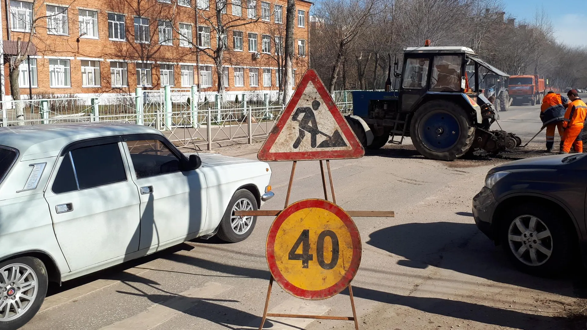 Ямочный ремонт начался на улицах Ватутина и Чехова в Подольске