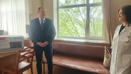 Депутат передал принтер поликлинике в Богородском округе