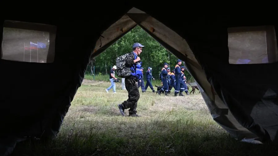 Спасатели обследовали 11 км подъездных путей к тропам в поисках семьи Усольцевых