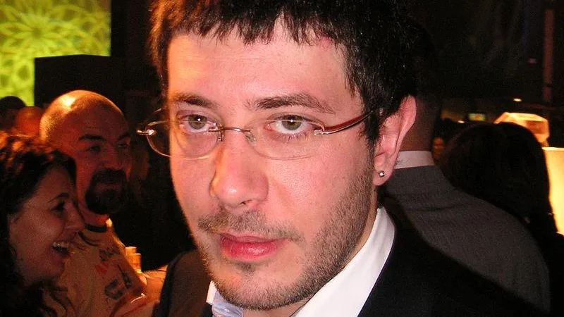 Артемий Лебедев может избежать ответственности за оскорбление сотрудников СКР