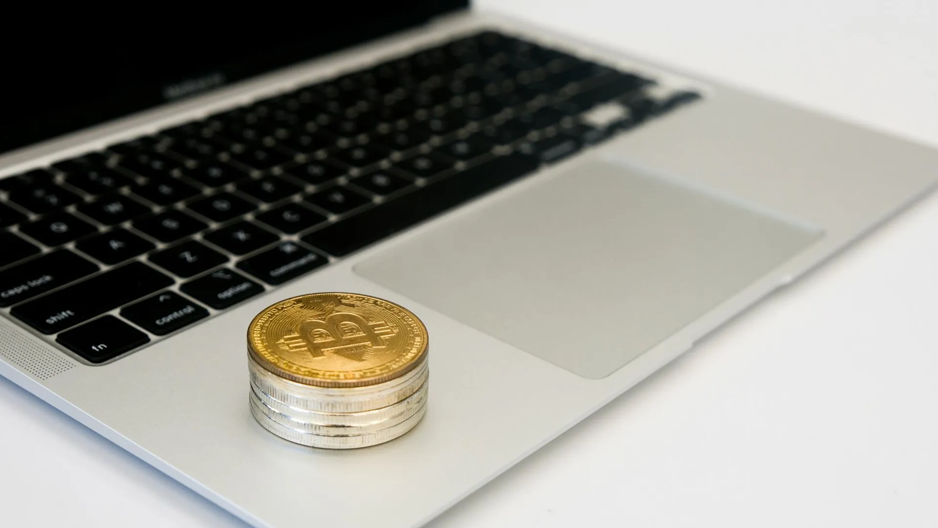 Эксперт рассказал, что будет дальше с биткоином