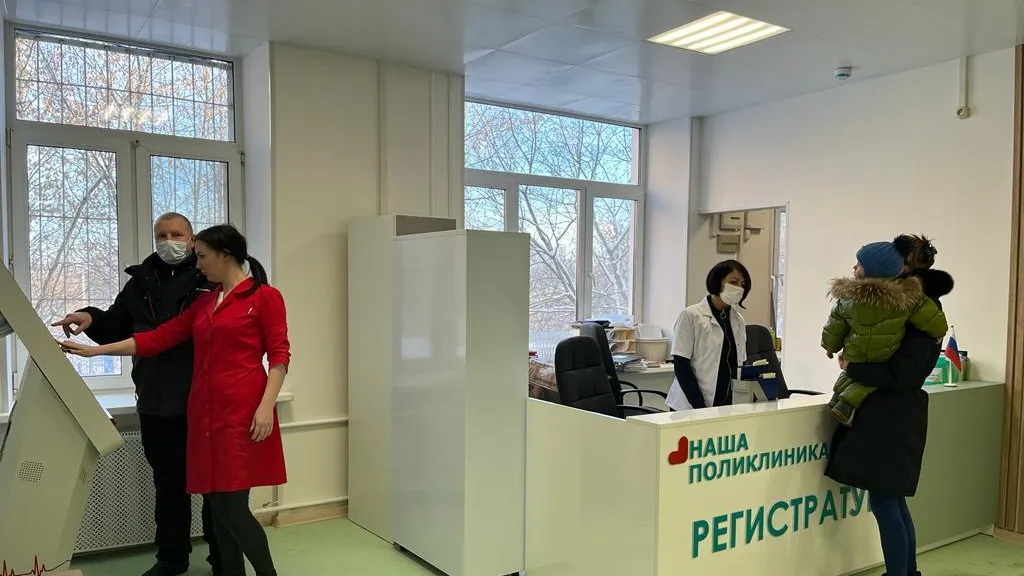 Рабочие завершили ремонт в детской поликлинике на Революционном проспекте Подольска