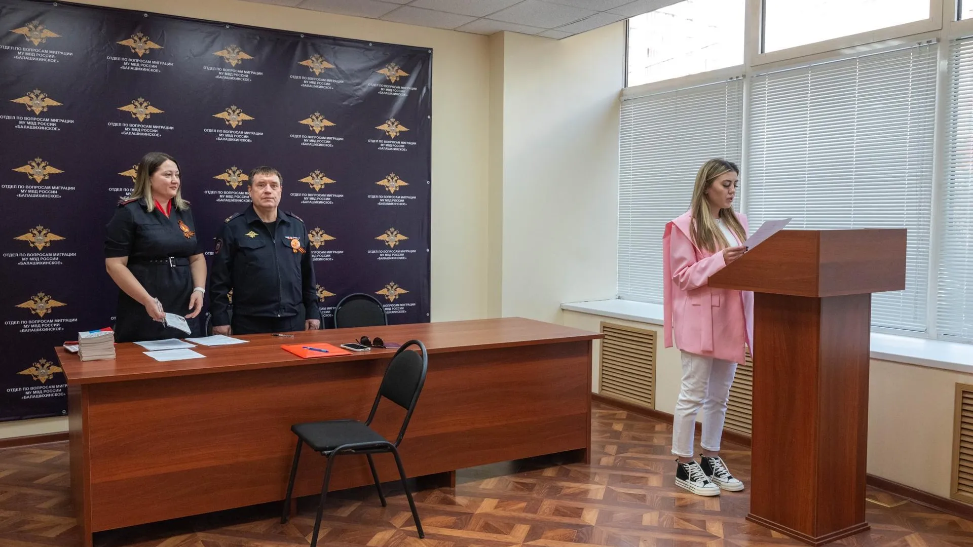 Прожившая всю жизнь на Украине женщина получила российский паспорт в Реутове
