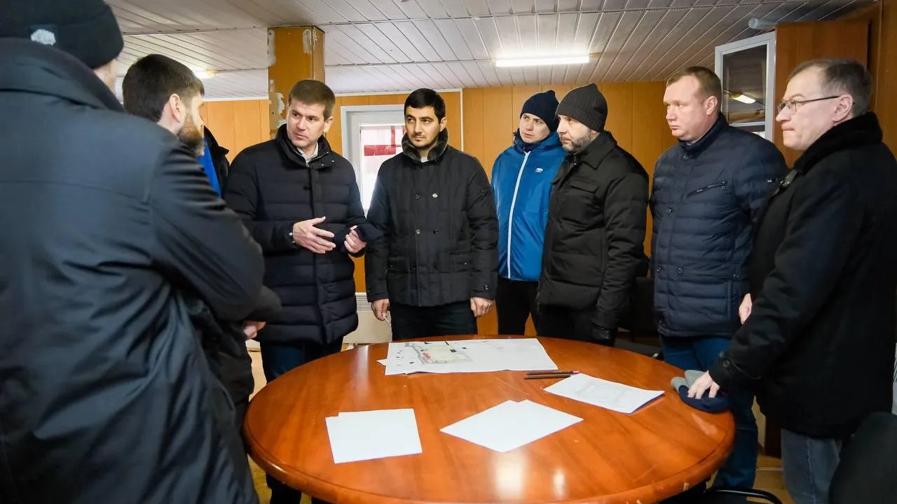 В Ликино-Дулеве продолжают реконструкцию стадиона Русич