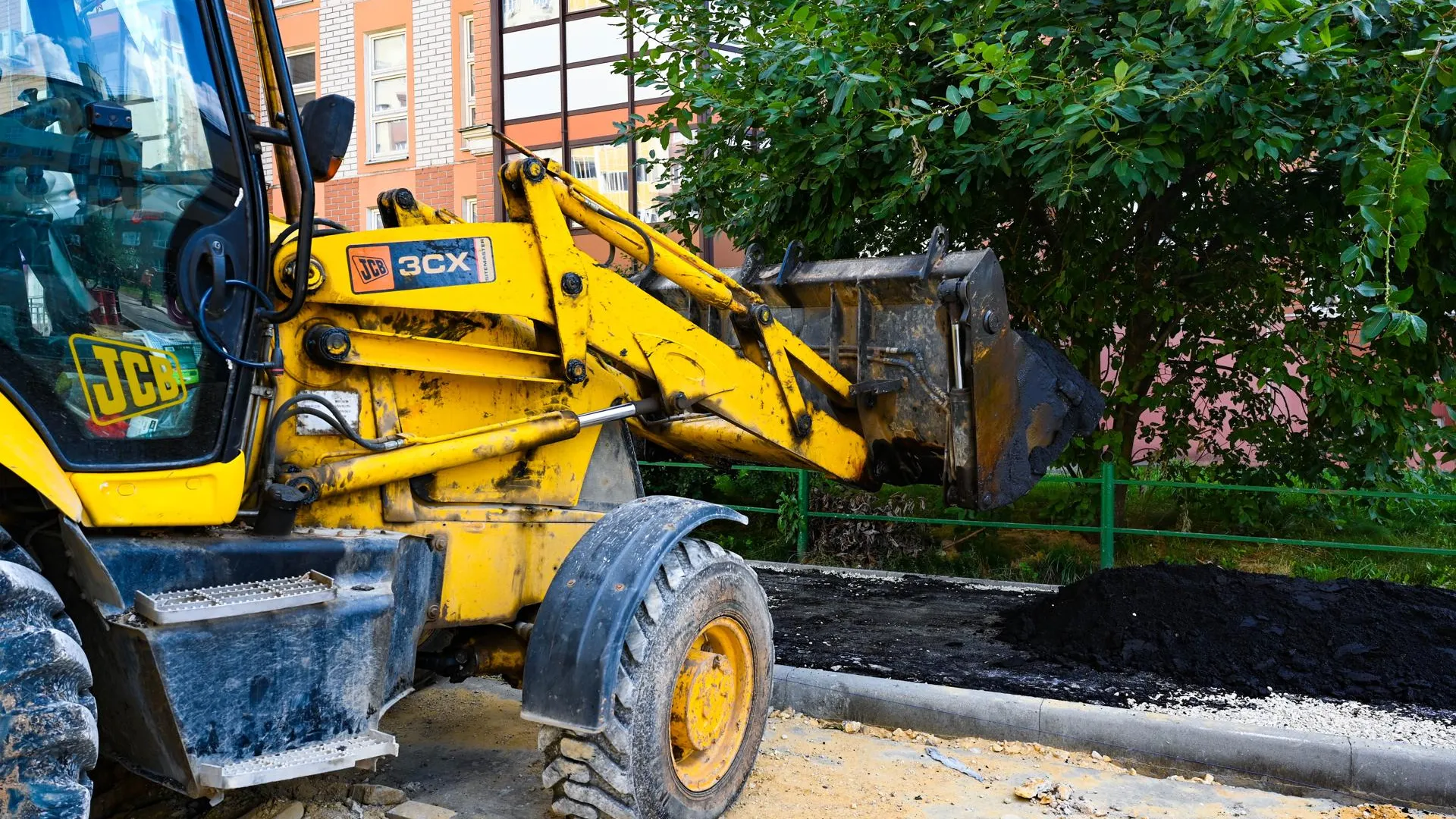 В Лопатино завершают благоустройство Солнечного бульвара