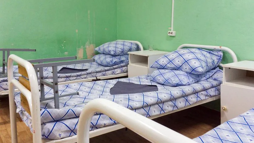 «Белье в дырах, кормят ужасно»: екатеринбурженка возмутилась состоянием больницы