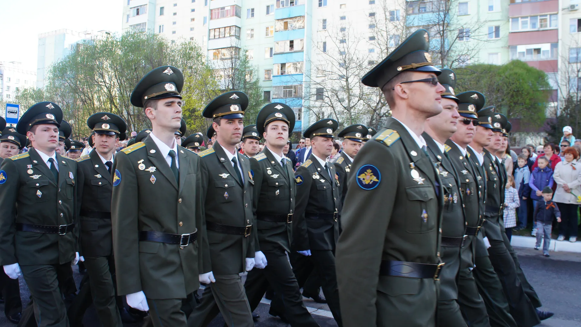 Минобороны РФ приглашает на обучение в высшие военно-учебные заведения