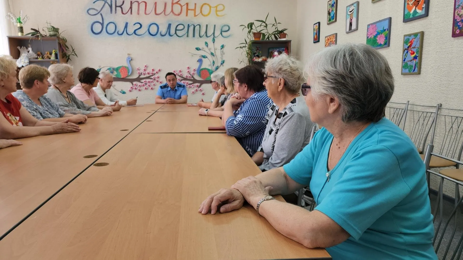 Заместитель Ступинского прокурора встретился с участниками проекта «Активное долголетие»