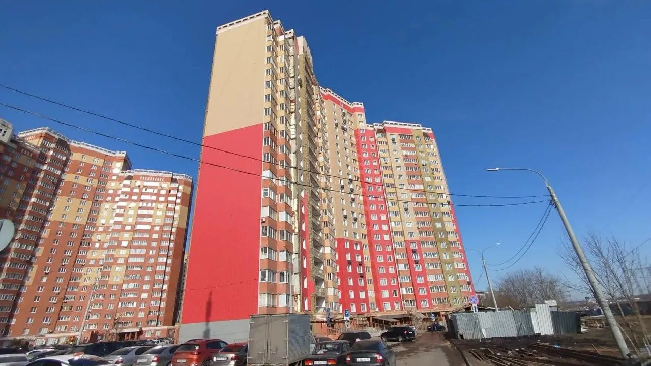 В доме мкр. 1 Мая Балашихи капремонт фасада доделает новый подрядчик