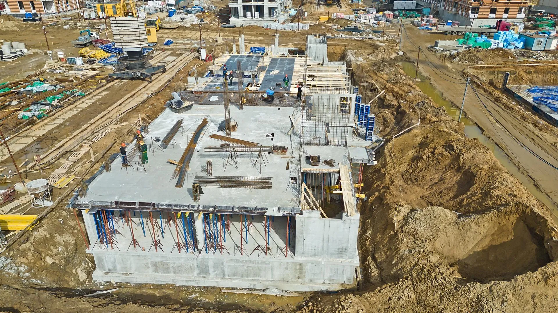 В новом детсаде Балашихи на 220 мест приступили к устройству несущих конструкций