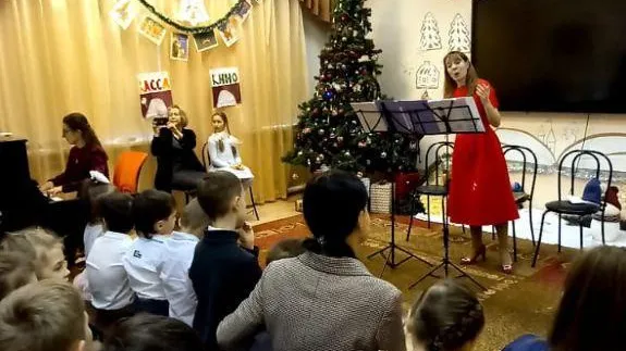 Детям из семейного центра в Щелкове показали музыкальную сказку «Слоненок заболел»