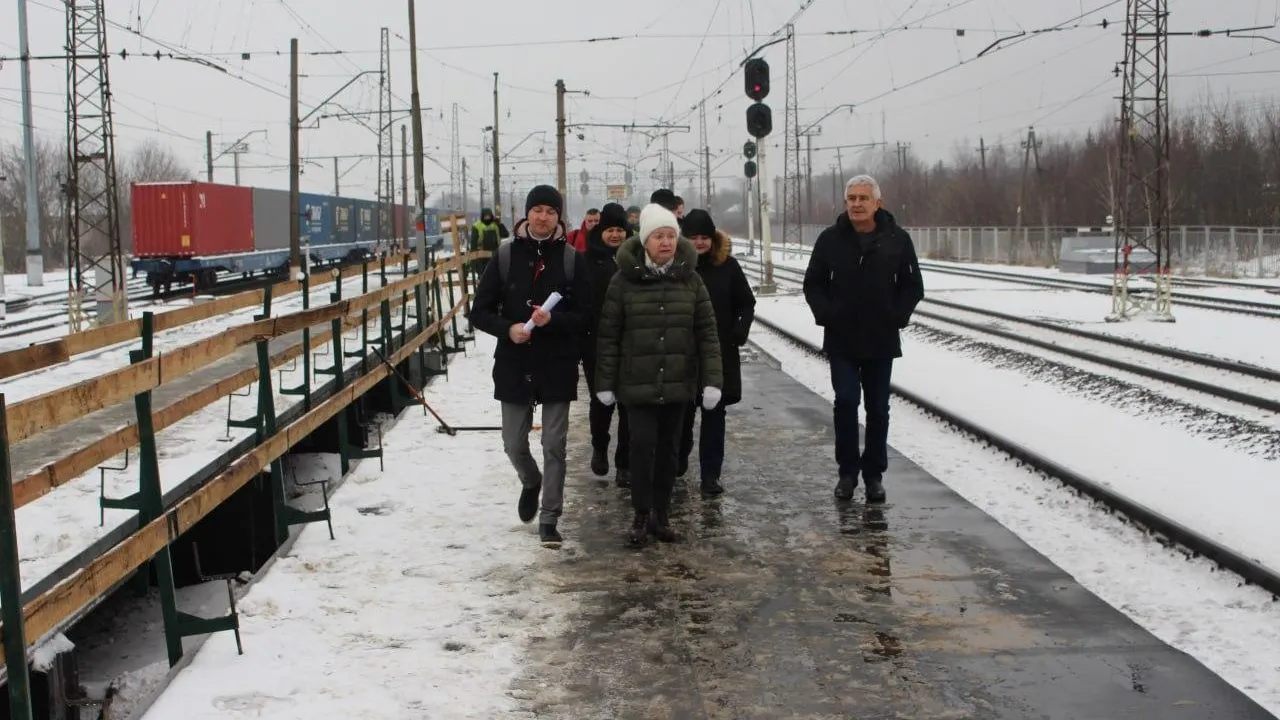 В поселке Гжельского кирпичного завода построят новый тротуар в 2026 году