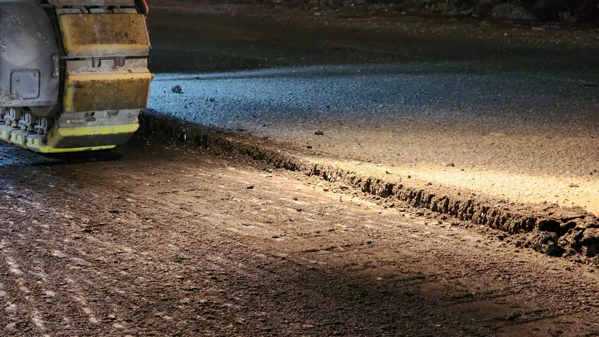 Специалисты «Мосавтодора» начали ремонт участка Домодедовского шоссе в Подольске