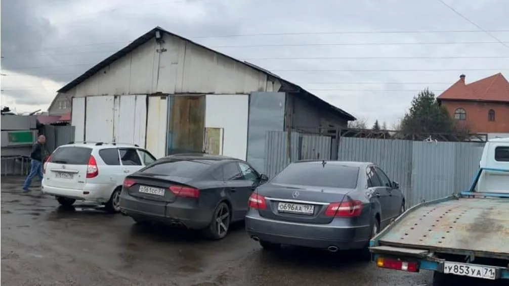 В Мытищах продолжается снос незаконных построек