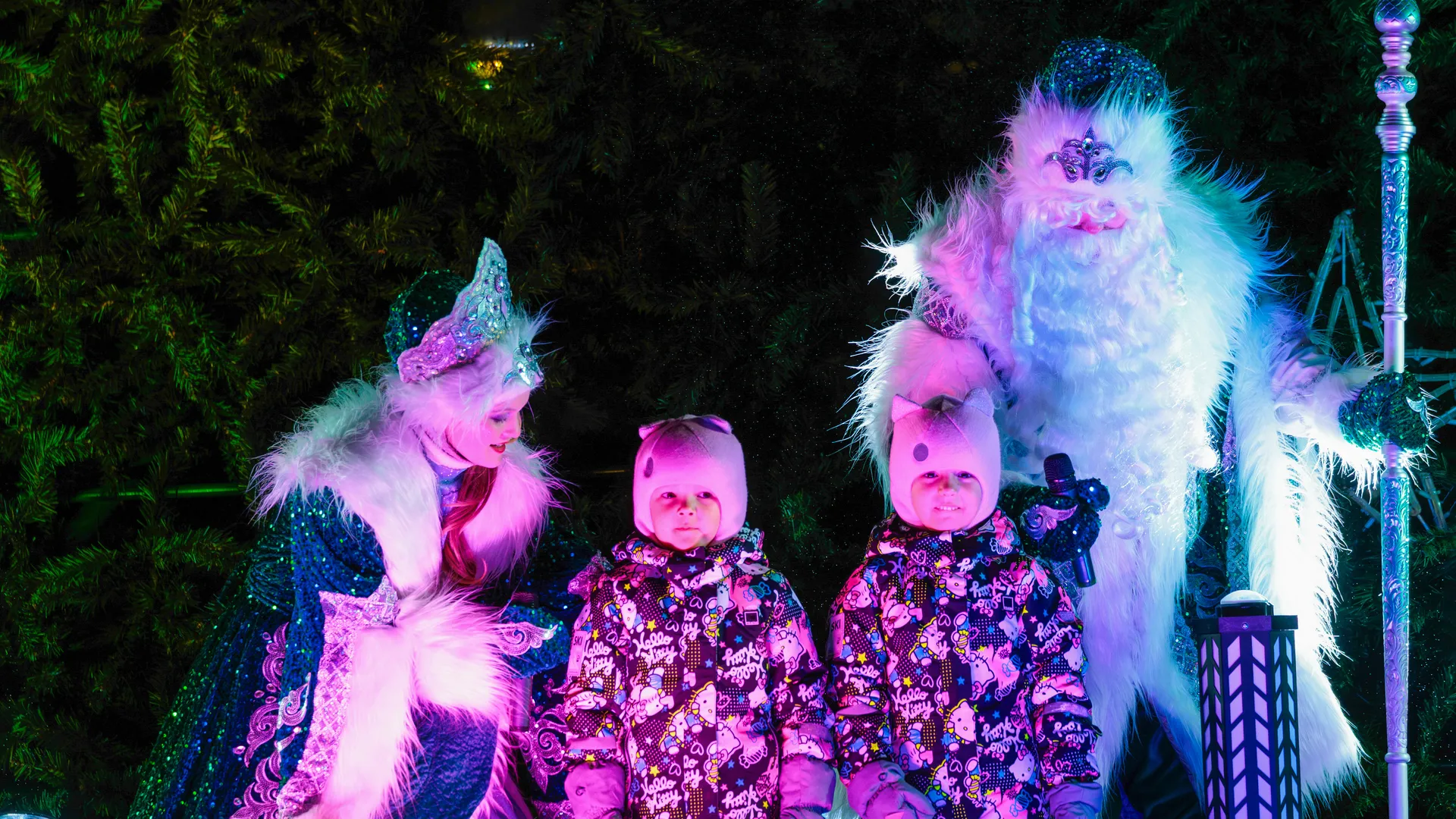 Стало известно, куда россияне поедут с детьми на новогодние спектакли и шоу