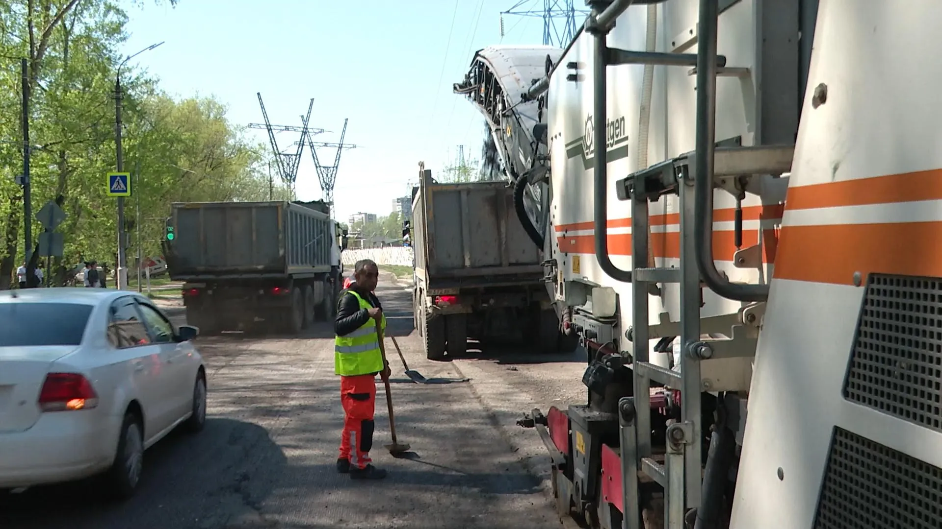 В Реутове начали ремонт дороги на улице Строителей