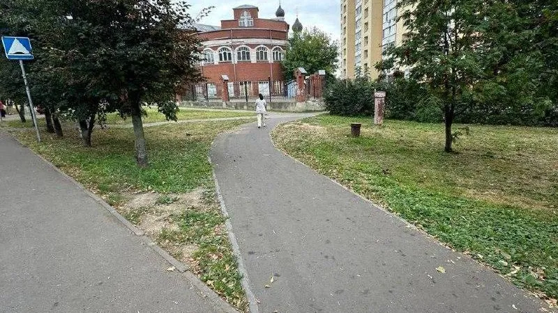 В Ленинском округе завершили благоустройство пешеходных дорожек