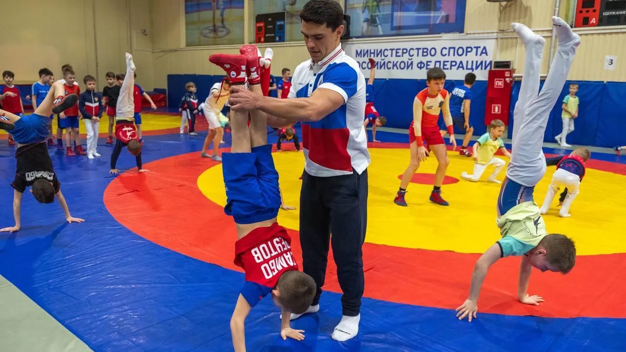 Олимпийский чемпион провел в Реутове мастер-класс для детей
